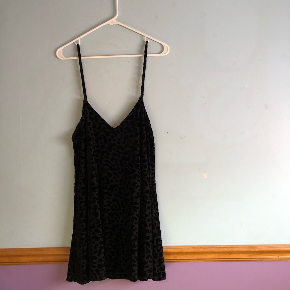 Flocked leopard print dress!